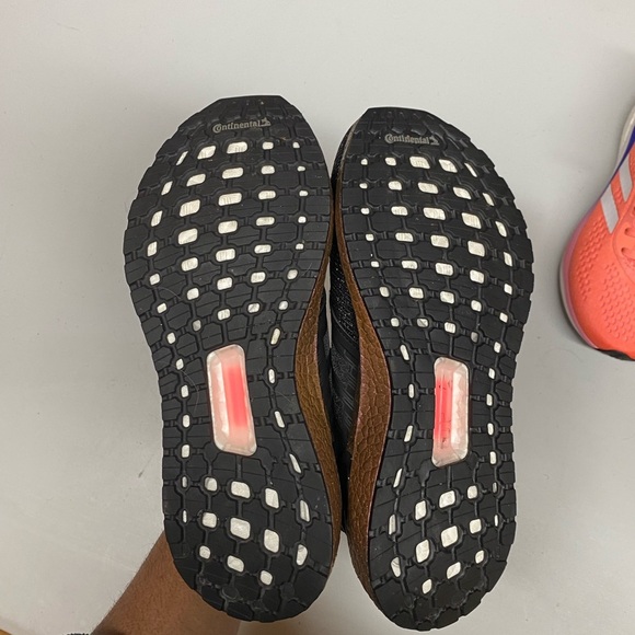 Adidas Boost Bundle Sizes 6- 6.5 - Picture 10 of 15